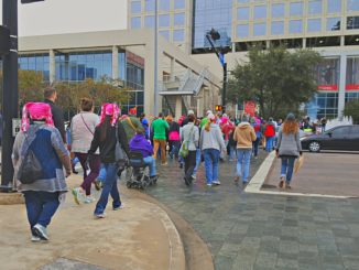Miles marchan en Dallas, y el resto del país || El Hispano News